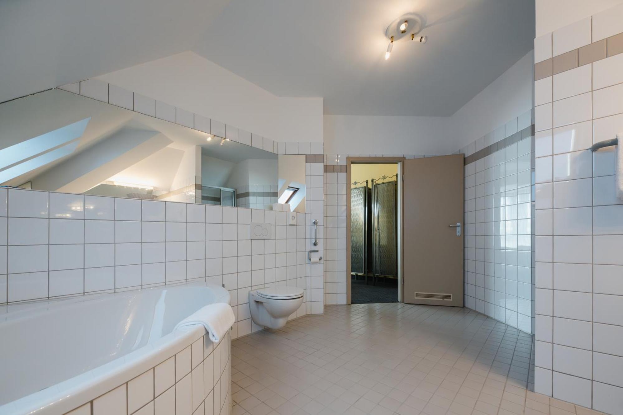 דיסבורג Hotel Mirage מראה חיצוני תמונה