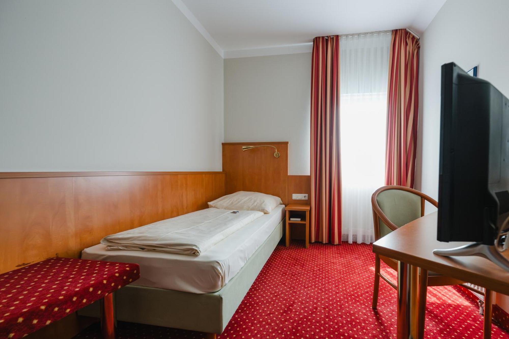 דיסבורג Hotel Mirage מראה חיצוני תמונה
