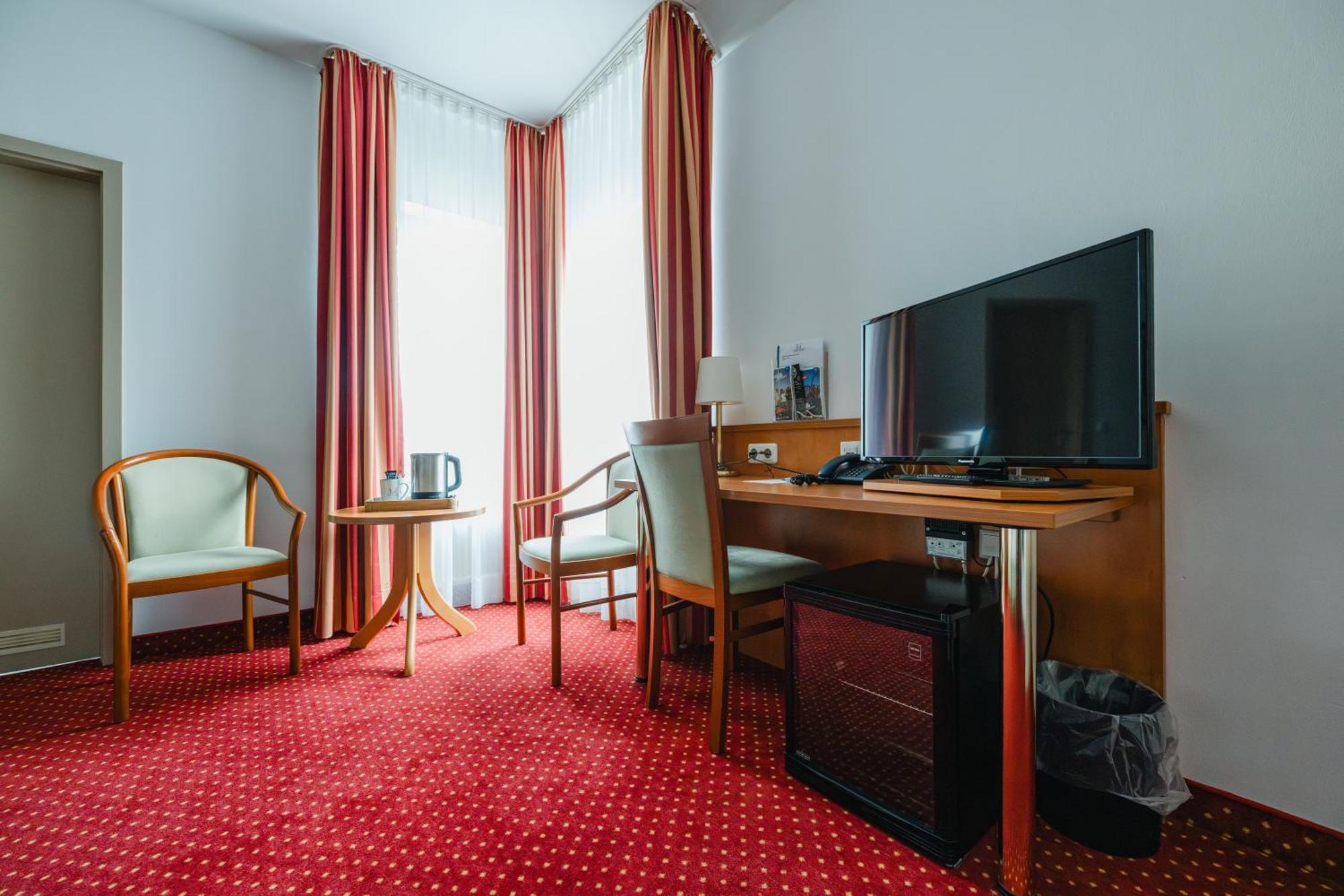 דיסבורג Hotel Mirage מראה חיצוני תמונה