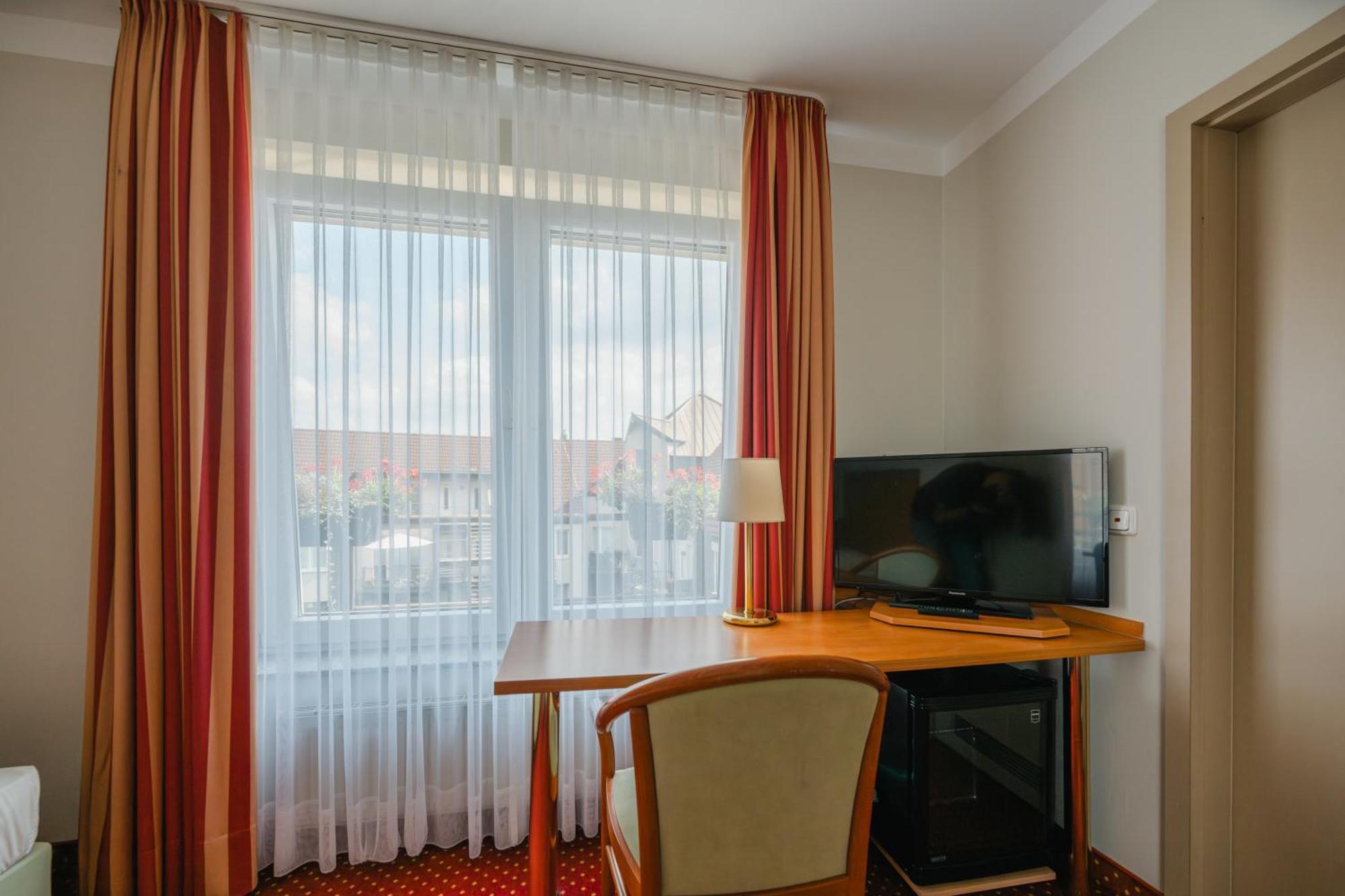 דיסבורג Hotel Mirage מראה חיצוני תמונה